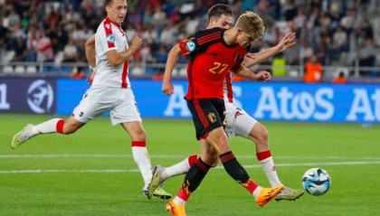 v体育-CDK踢欧青赛都吐饼，米兰重点打造的新星仍欠火候