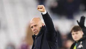 v站体育-斯洛特：很难每场都进这么多球 稳固防守才是基础