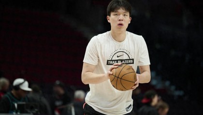 v站-中国顶流！队记曝杨瀚森或入选NBA全明星新秀赛，票数全队第2